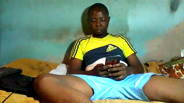 little__joy's cam snapshot