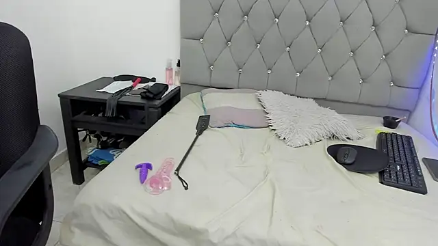 _1DERECK live sex cam