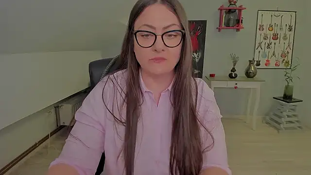 MistressDarrah's cam snapshot