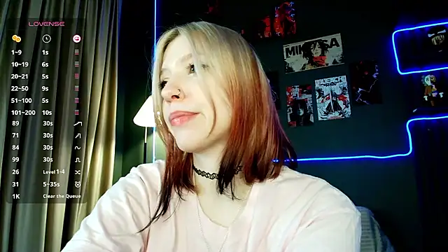 arielabradberry's cam snapshot