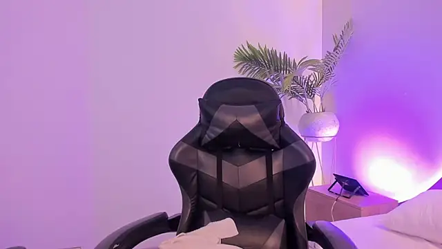 cataleya_castle's cam snapshot