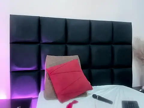 MiaHertz's cam snapshot