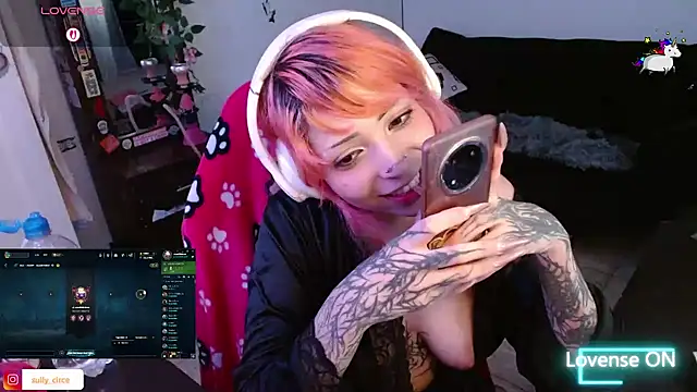 MaryJannes's cam snapshot