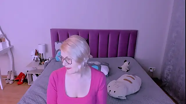 sabrinamacmarren's cam snapshot