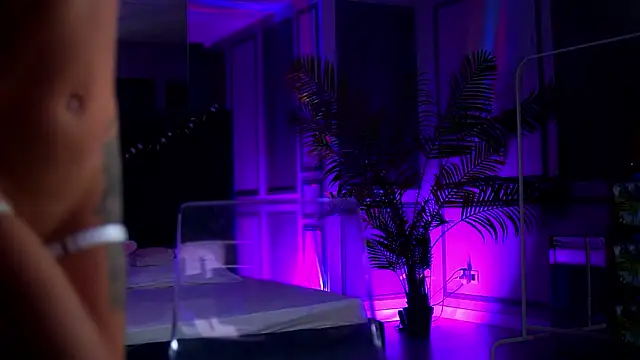 MissKiarra live sex cam