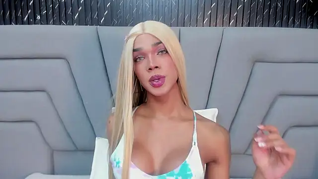 NaomiSteward live sex cam