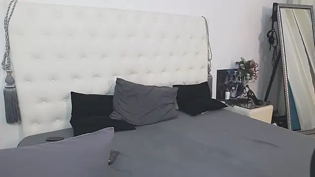 AlinaOnly's cam snapshot