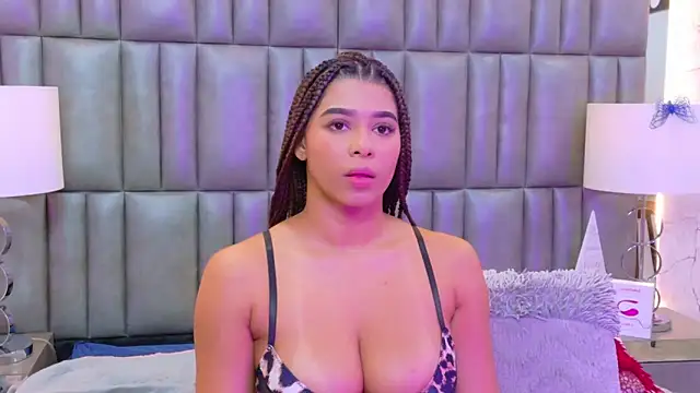 TiaraRosse's cam snapshot