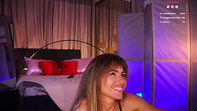 Nikki__Amour's cam snapshot