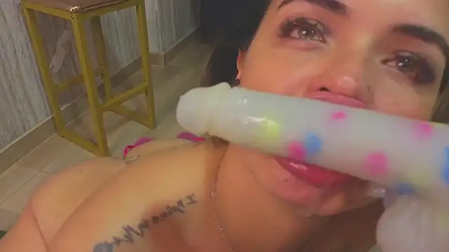 zarcasutra_t's cam snapshot