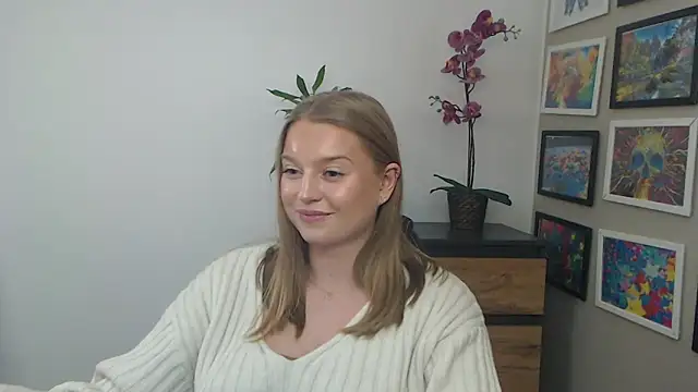 Mysteryerica's cam snapshot