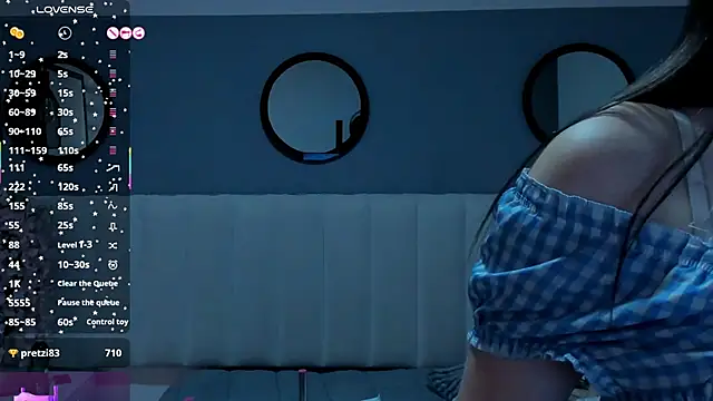 chelsea_bolton_'s cam snapshot