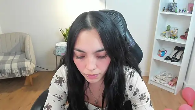 _BellaEvans_'s cam snapshot