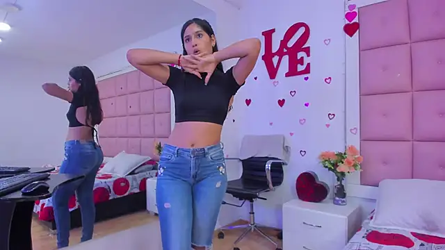 Aliss_Aron's cam snapshot