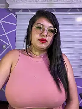 MiiaaJoness's cam snapshot