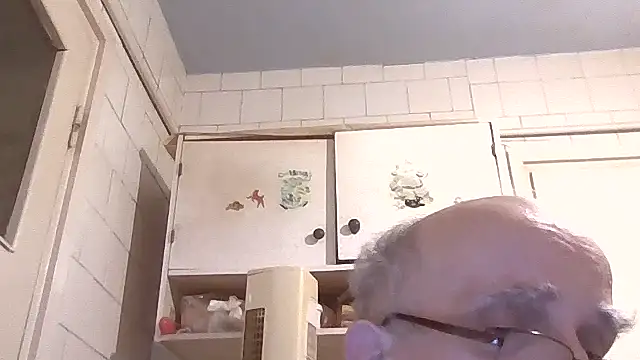 mariusica1@xh live sex cam