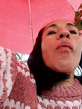 Coeur_de_luxure's cam snapshot