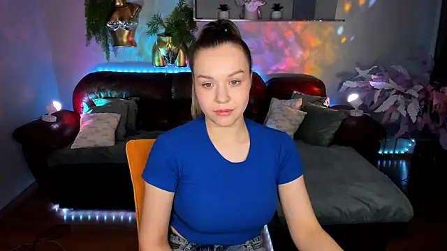 SimaHeaven's cam snapshot