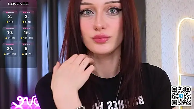 amyfallinlove's cam snapshot