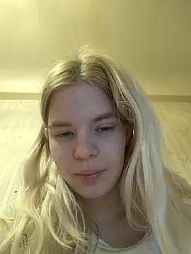 EsterSteele's cam snapshot