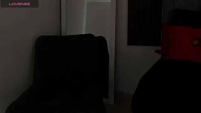 anierouse__'s cam snapshot