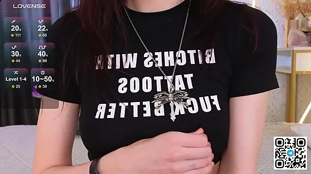 amyfallinlove's cam snapshot