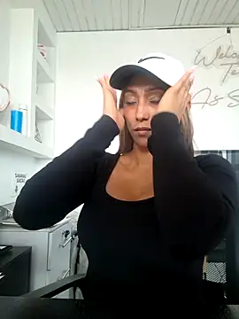 salome_drasin's cam snapshot