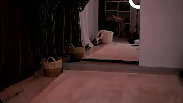 LuvCaprice's cam snapshot