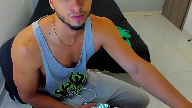 Kris_Khalifa69 live sex cam