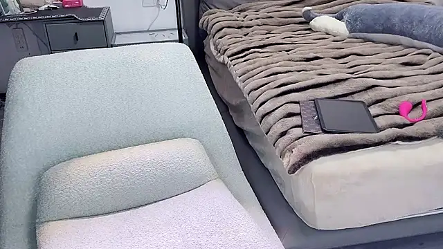 naiyaomeimei's cam snapshot