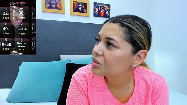 Andhrea_Vale's cam snapshot