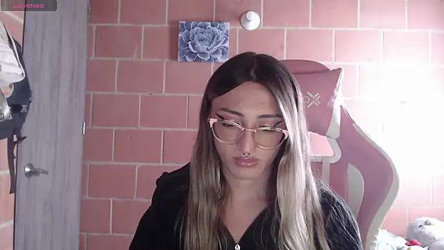 Andrea_camilaaa's cam snapshot