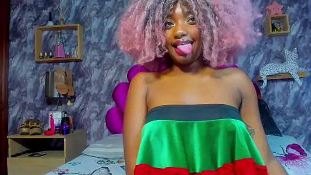 EMMAPARISS's cam snapshot