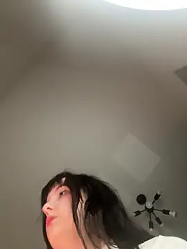 Helena_manok's cam snapshot