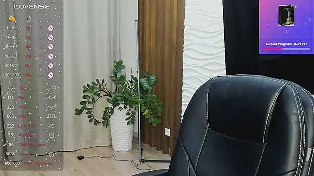 LanaTreades live sex cam