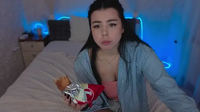 be1la_a's cam snapshot