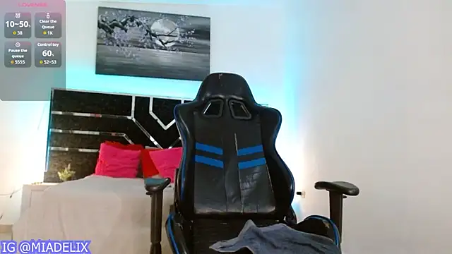 -MiaKitty- live sex cam