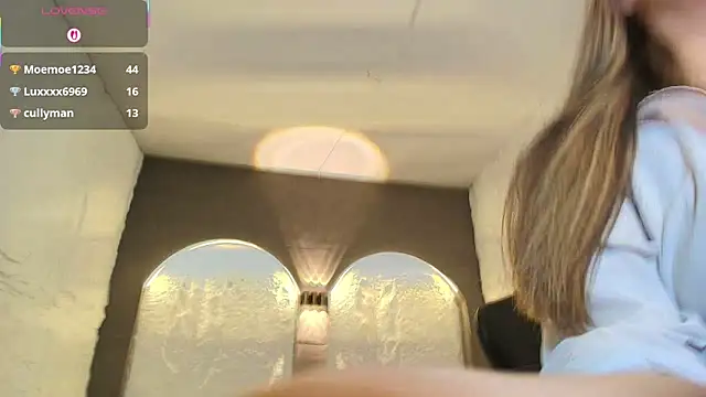 isabella__r's cam snapshot