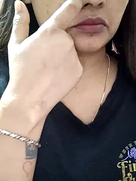 Wild-janvi's cam snapshot