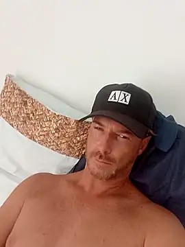 Loiroatv36's cam snapshot