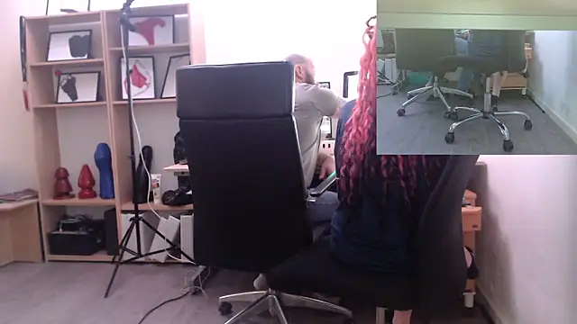 EdgesOfReality's cam snapshot