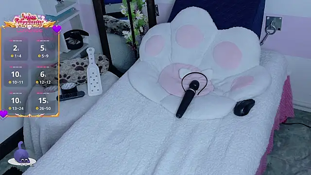 Catwhite_'s cam snapshot