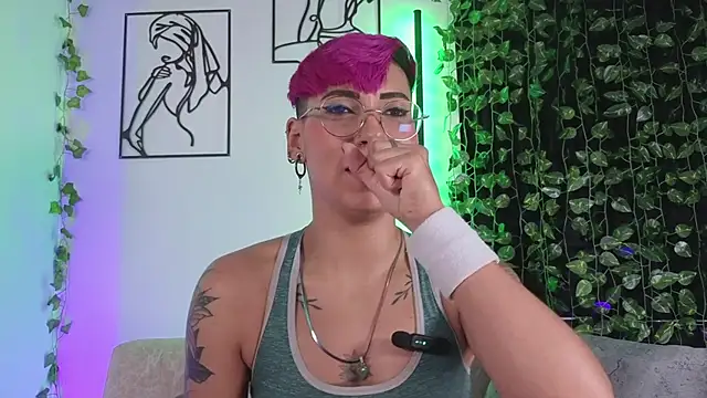 MiaMorgan_'s cam snapshot