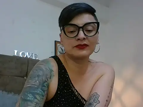 kat_paradise's cam snapshot