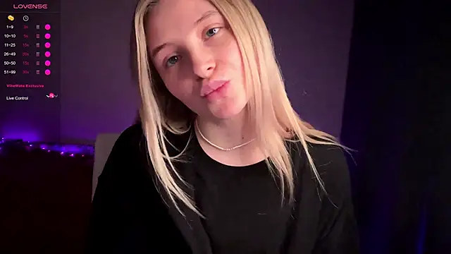 VibeVi's cam snapshot