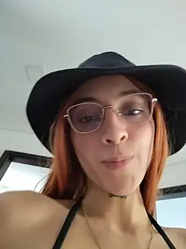 Dani-peggin's cam snapshot