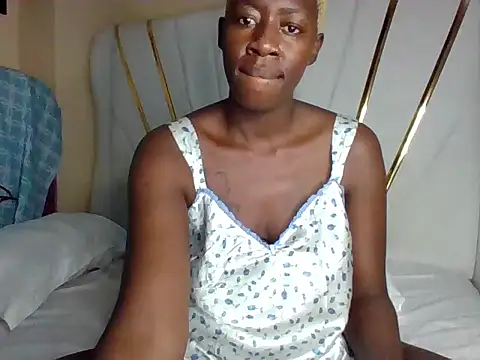 SquirtQueen16's cam snapshot