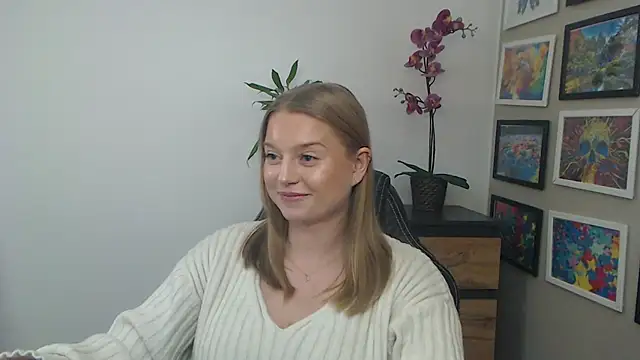 Mysteryerica's cam snapshot