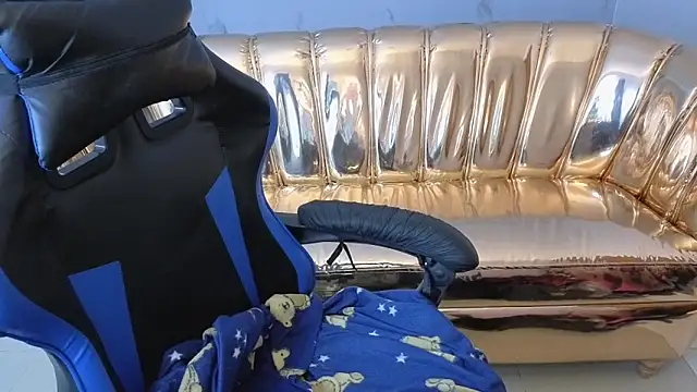 honey_torres_sub's cam snapshot