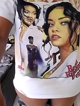 Barbieee1301 live sex cam